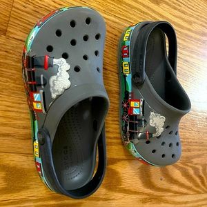 Train Toddler Crocs in Grey.